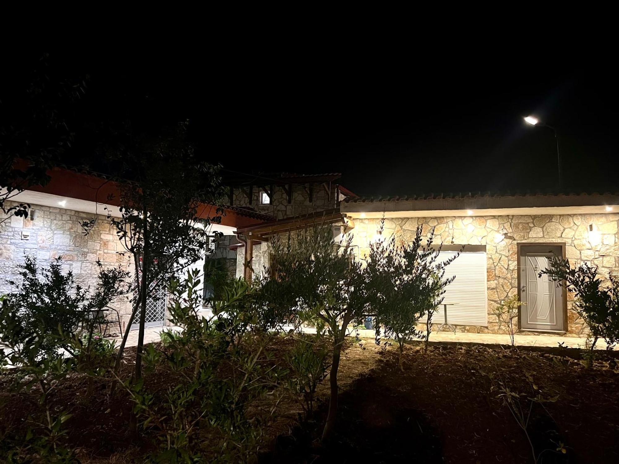 Jardin Miraculeux Otel Himarë Dış mekan fotoğraf