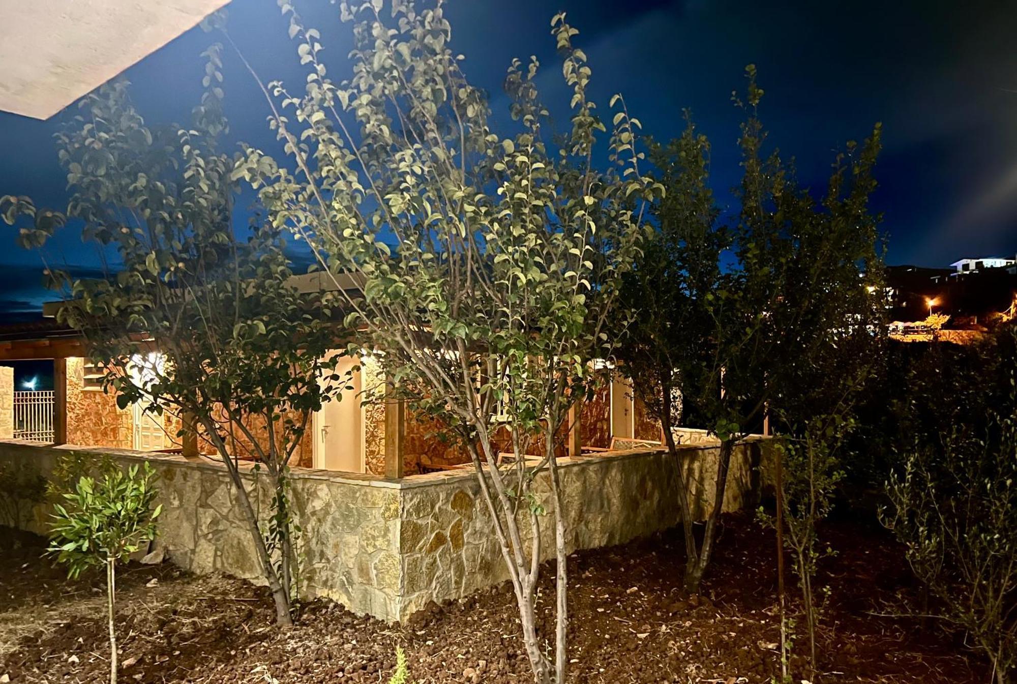 Jardin Miraculeux Otel Himarë Dış mekan fotoğraf