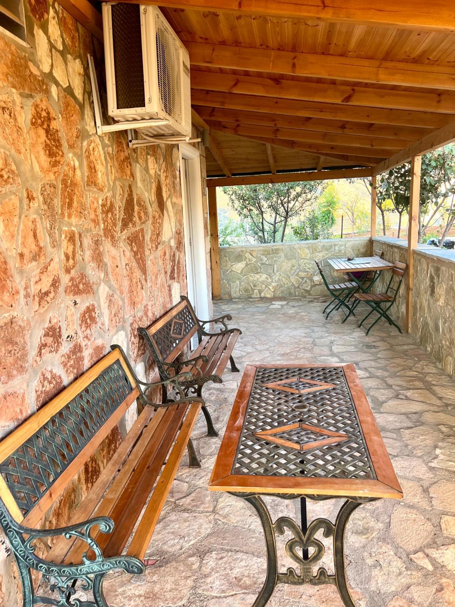 Jardin Miraculeux Otel Himarë Dış mekan fotoğraf