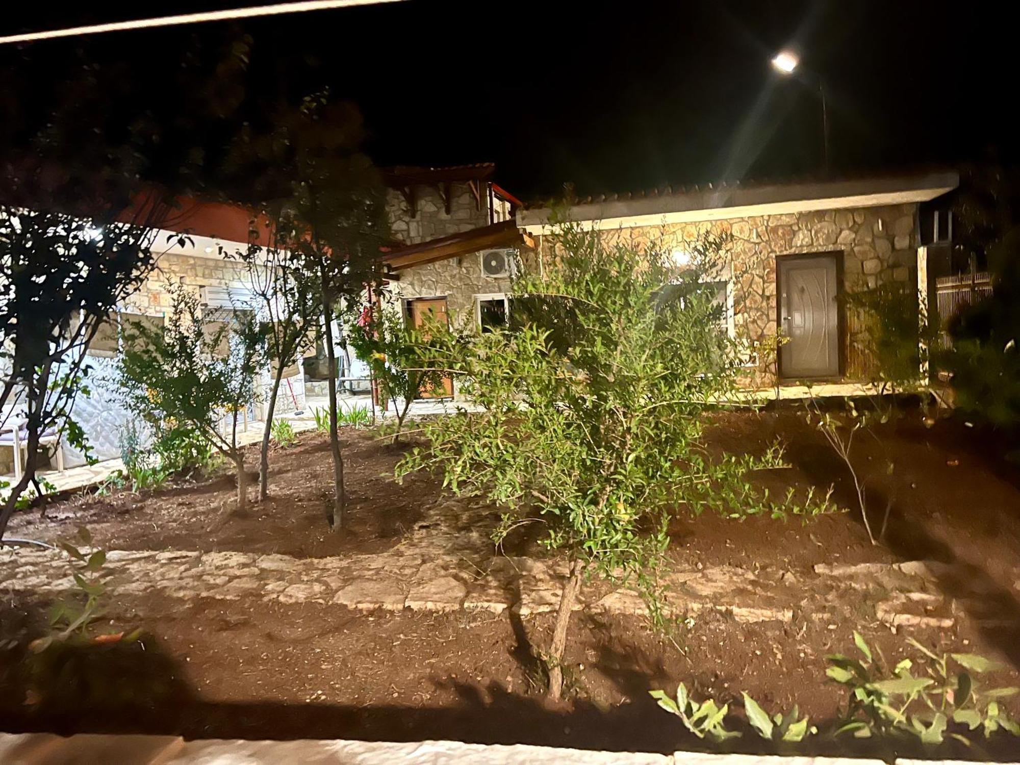 Jardin Miraculeux Otel Himarë Dış mekan fotoğraf