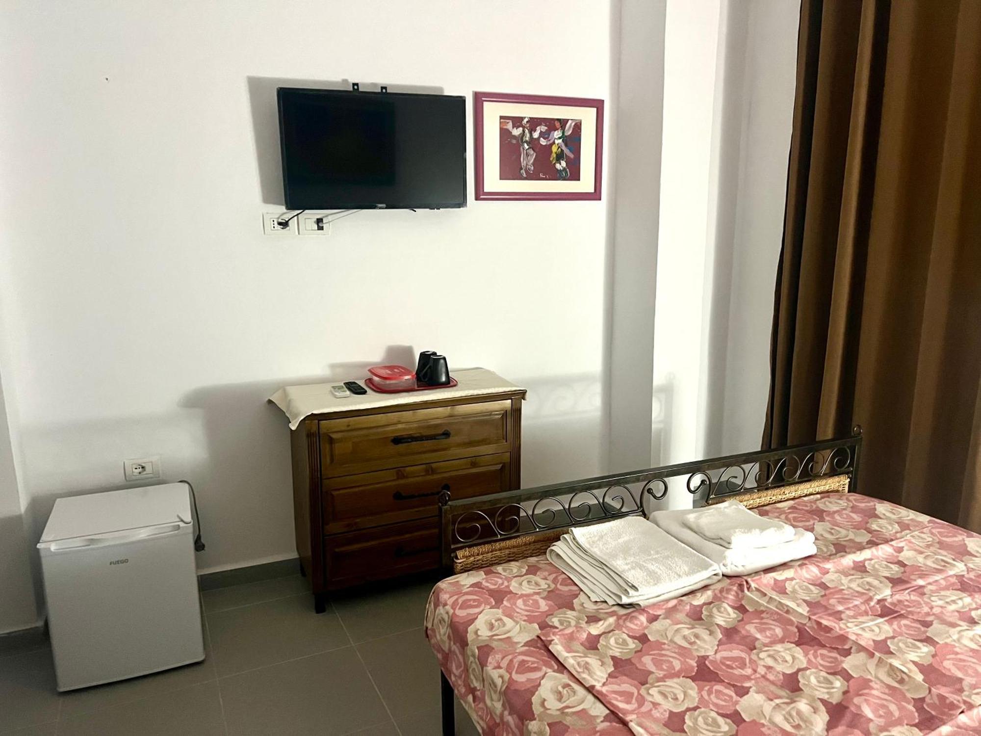 Jardin Miraculeux Otel Himarë Dış mekan fotoğraf
