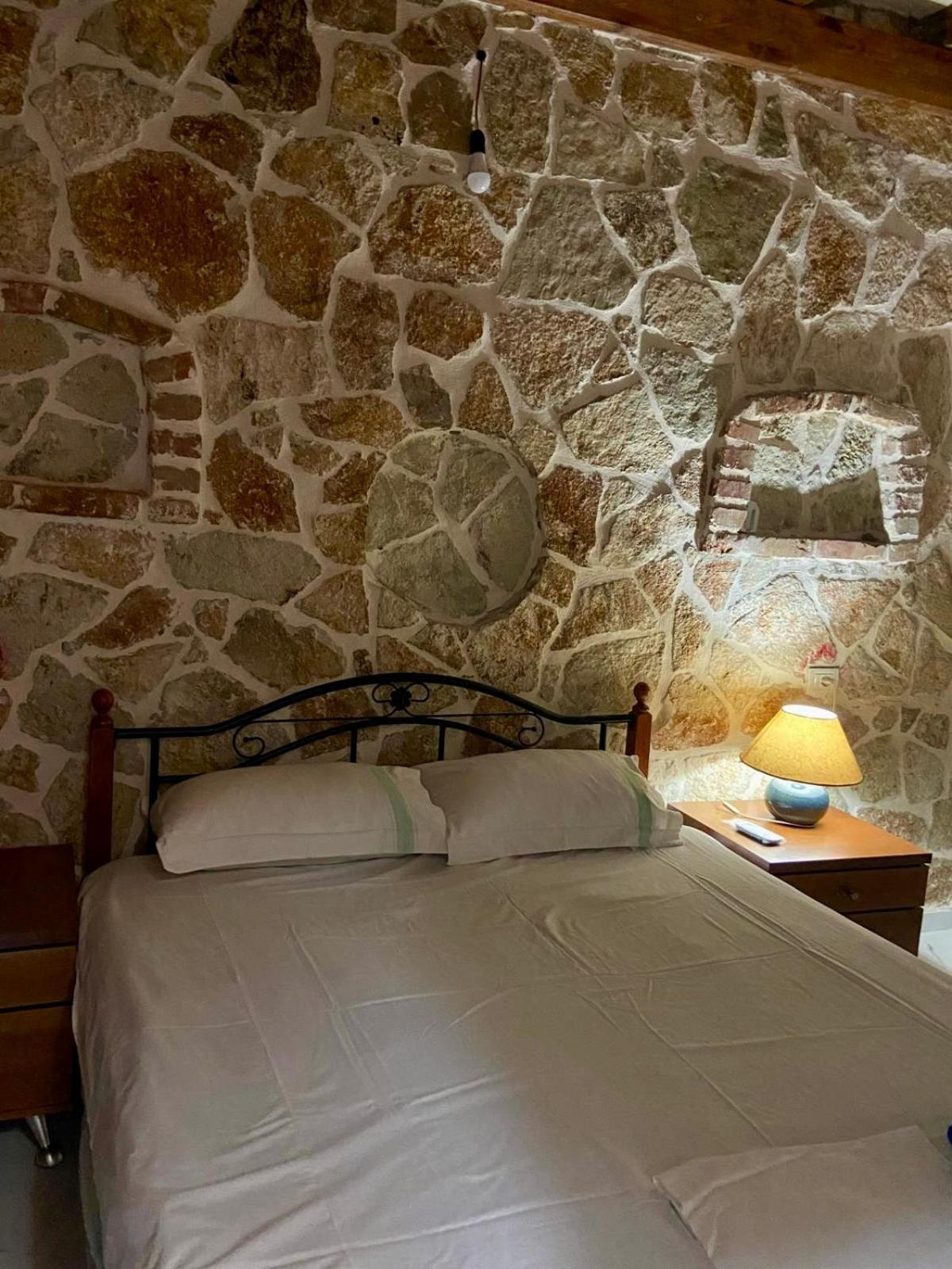 Jardin Miraculeux Otel Himarë Dış mekan fotoğraf